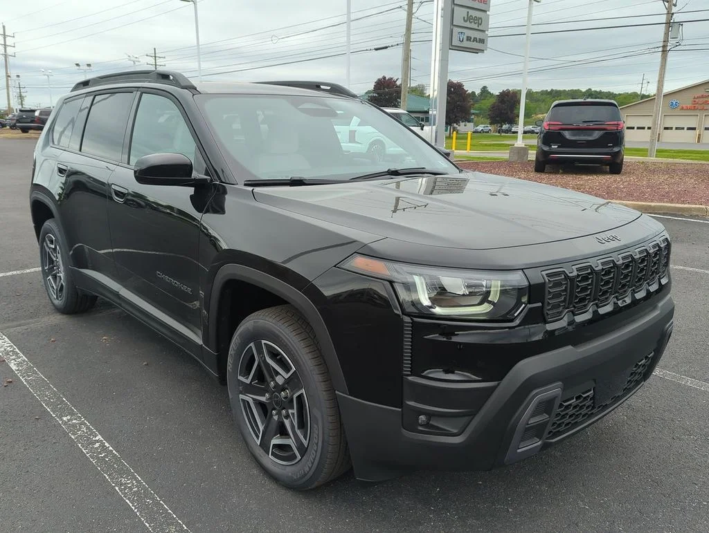 New 2026 Diamond Black Crystal Pearlcoat Jeep Laredo image 1