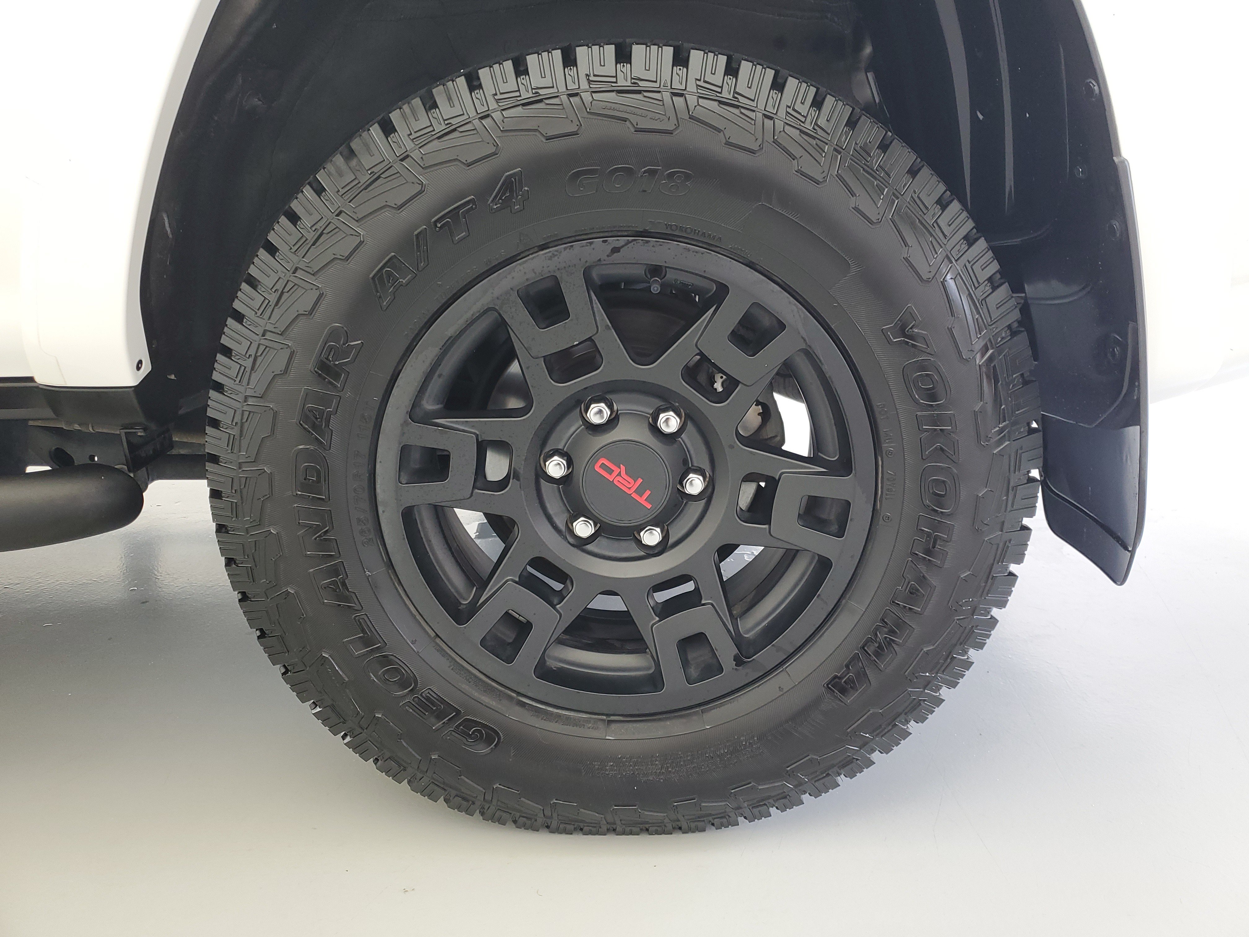 Used 2023 Ice Cap Toyota SR5 Premium image 10
