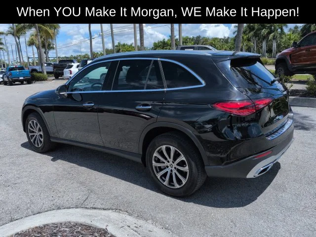 Used 2024  Mercedes-Benz GLC 300 image 9