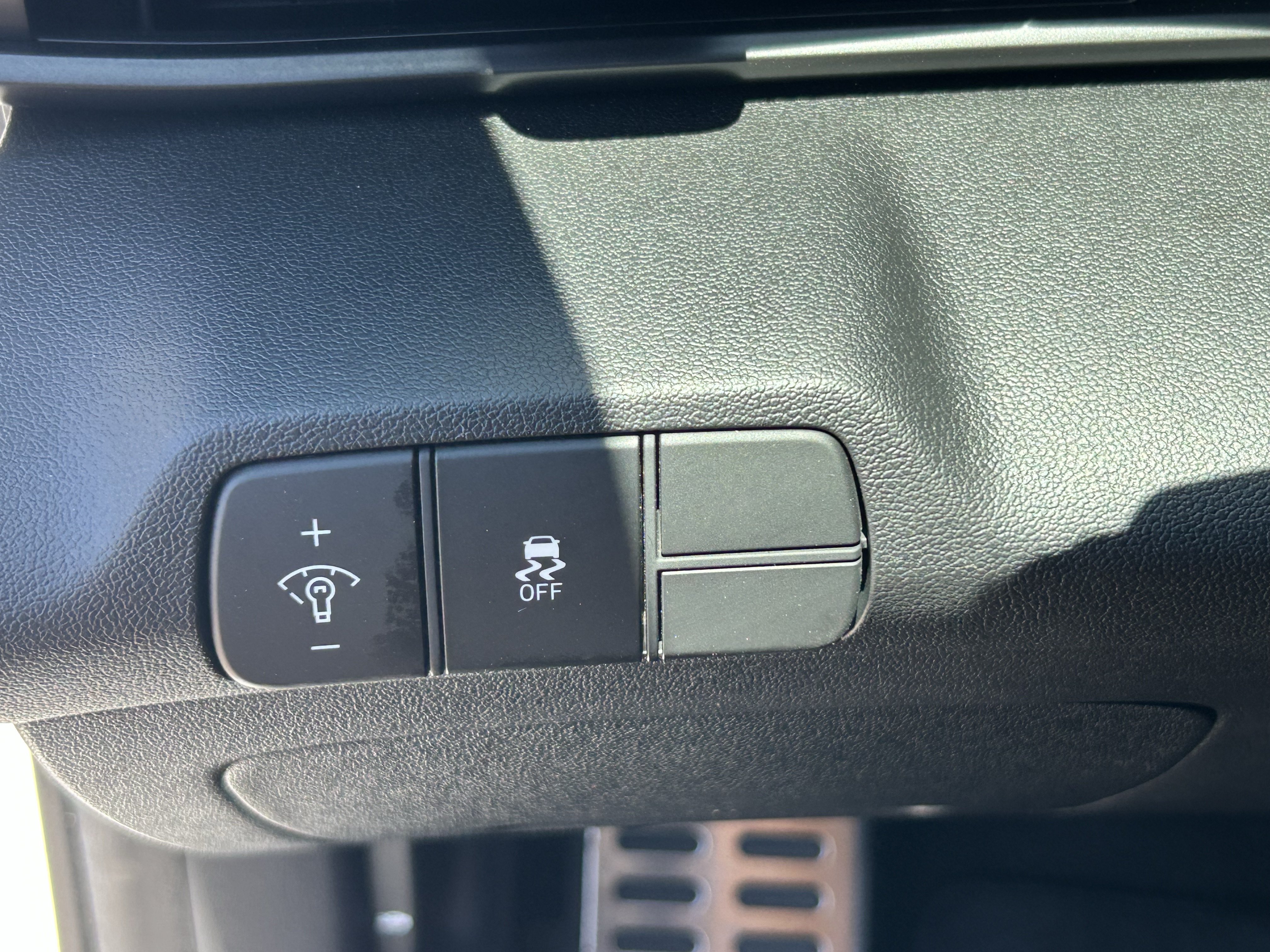 Used 2026 Serenity White Hyundai SEL Sport image 30