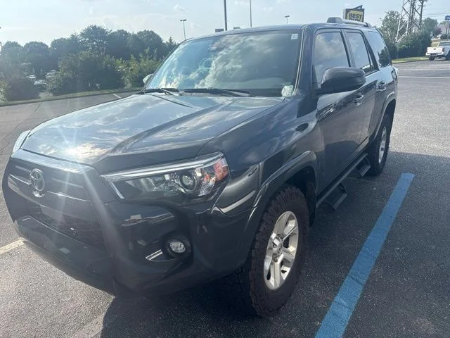 Used 2024  Toyota SR5 image 1