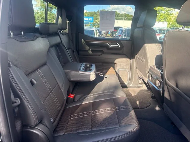 Used 2025 Black Chevrolet High Country image 28