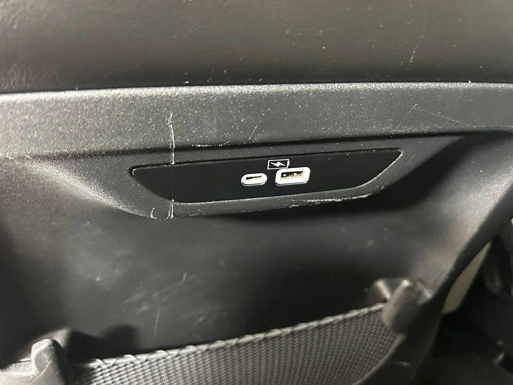 Used 2023 Silver Chrysler Touring L image 12