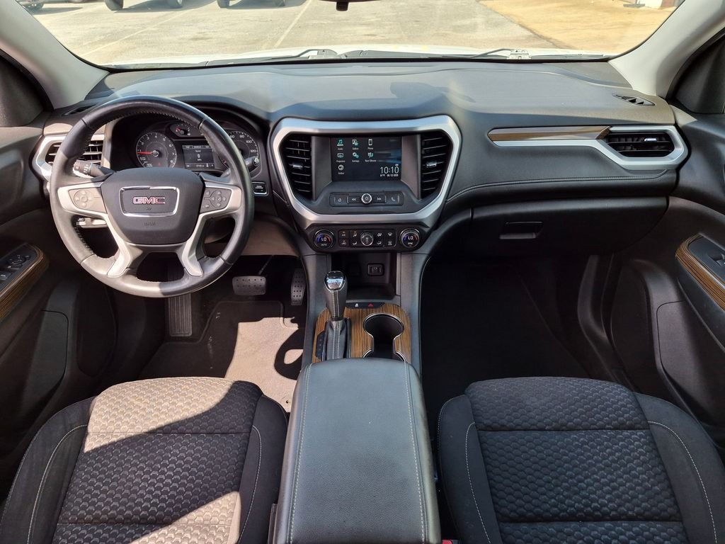 Used 2018 White GMC SLE-1 image 23