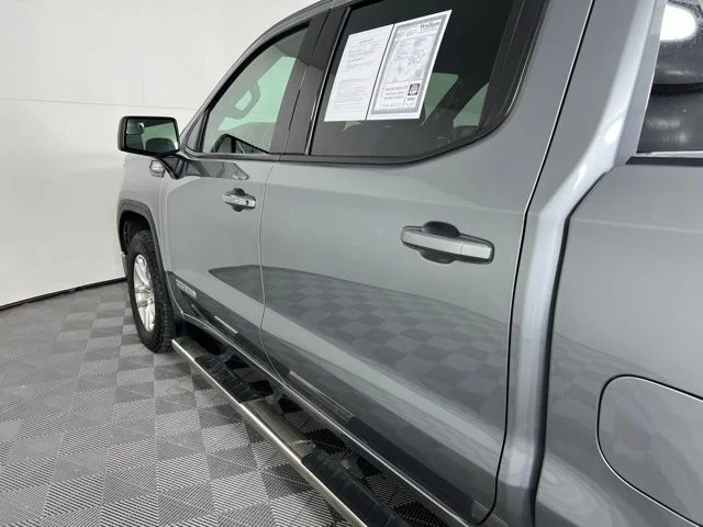 Used 2023 Sterling Metallic GMC Elevation image 10