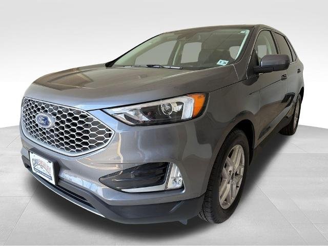 Used 2023 Gray Metallic Ford SEL image 34