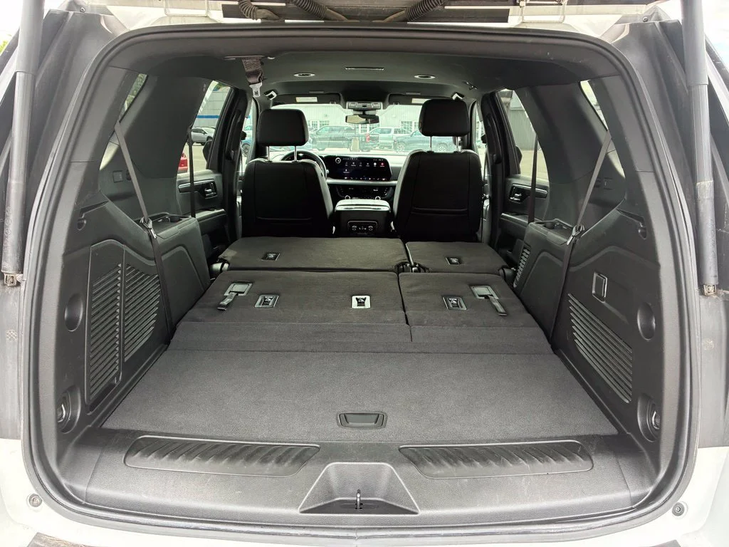 Used 2025 Summit White Chevrolet LT image 130