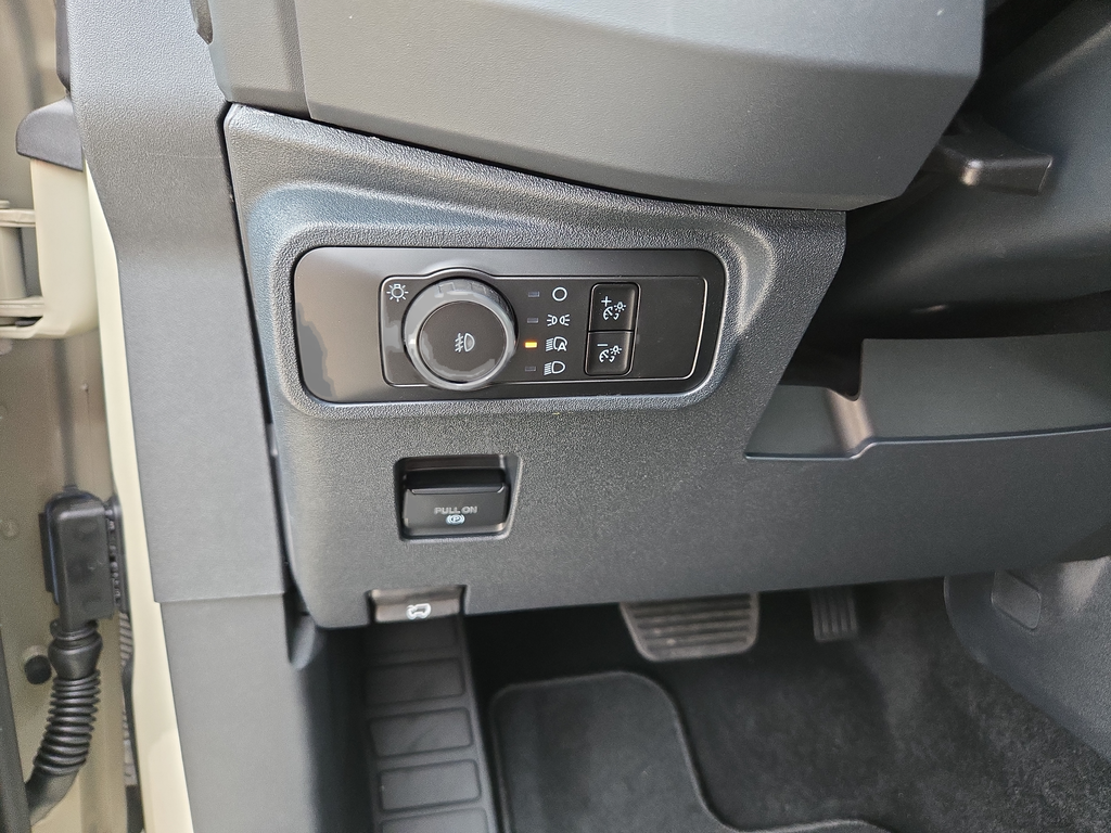 New 2026 Desert Sand Ford Outer Banks® image 15