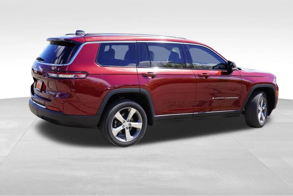 Certified Used 2022 Velvet Red Pearlcoat Jeep Limited image 4