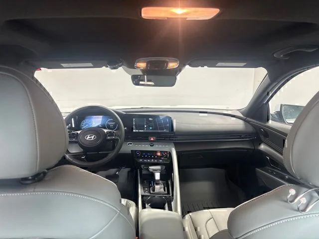 Used 2025 White Hyundai Limited image 22