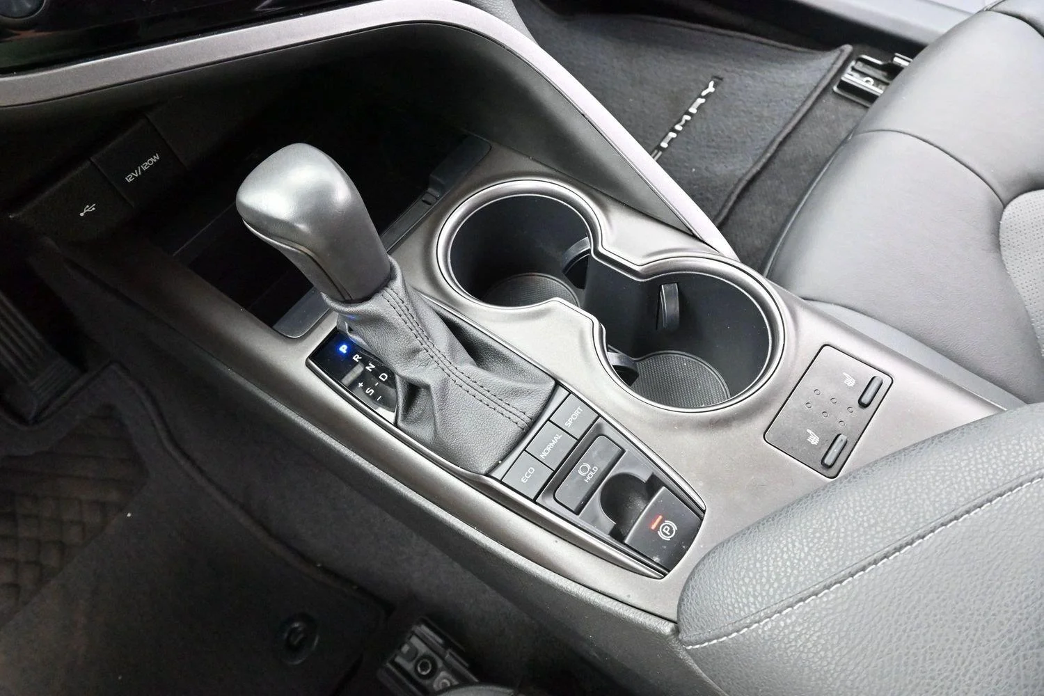 Used 2022 Predawn Gray Mica Toyota XSE image 25