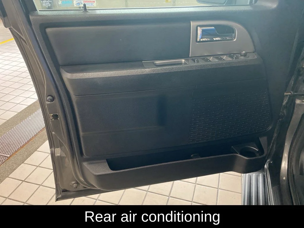 Used 2016 Gray Ford XLT image 10