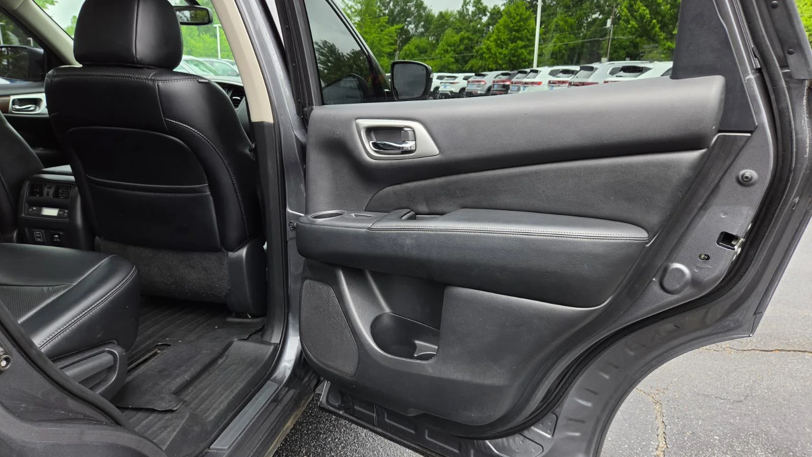 Used 2018 Gun Metallic Nissan Platinum image 50