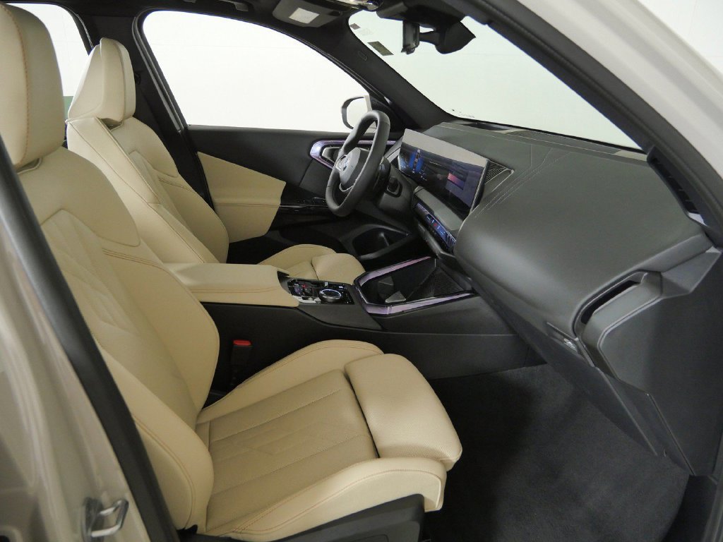 Used 2026 Dune Grey Metallic BMW 30 xDrive image 22