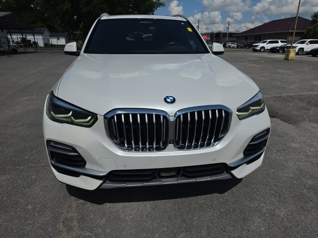 Used 2020 White BMW xDrive40i image 2