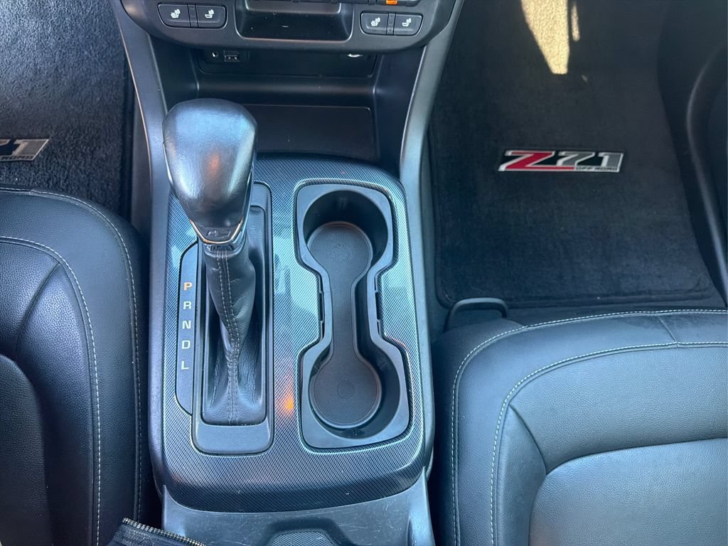 Used 2022 Black Chevrolet Z71 image 12