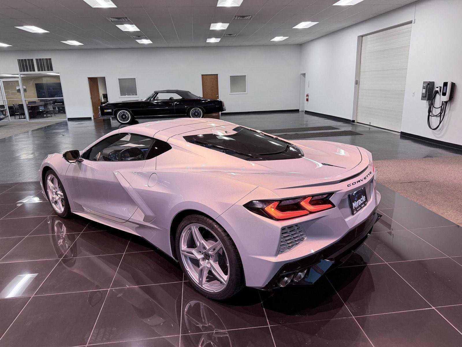 Used 2021 Silver Flare Metallic Chevrolet 2LT image 10
