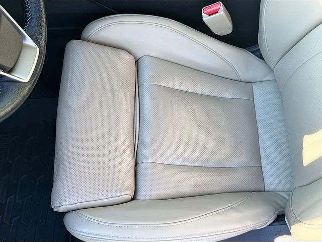 Used 2020 White Subaru Limited image 21