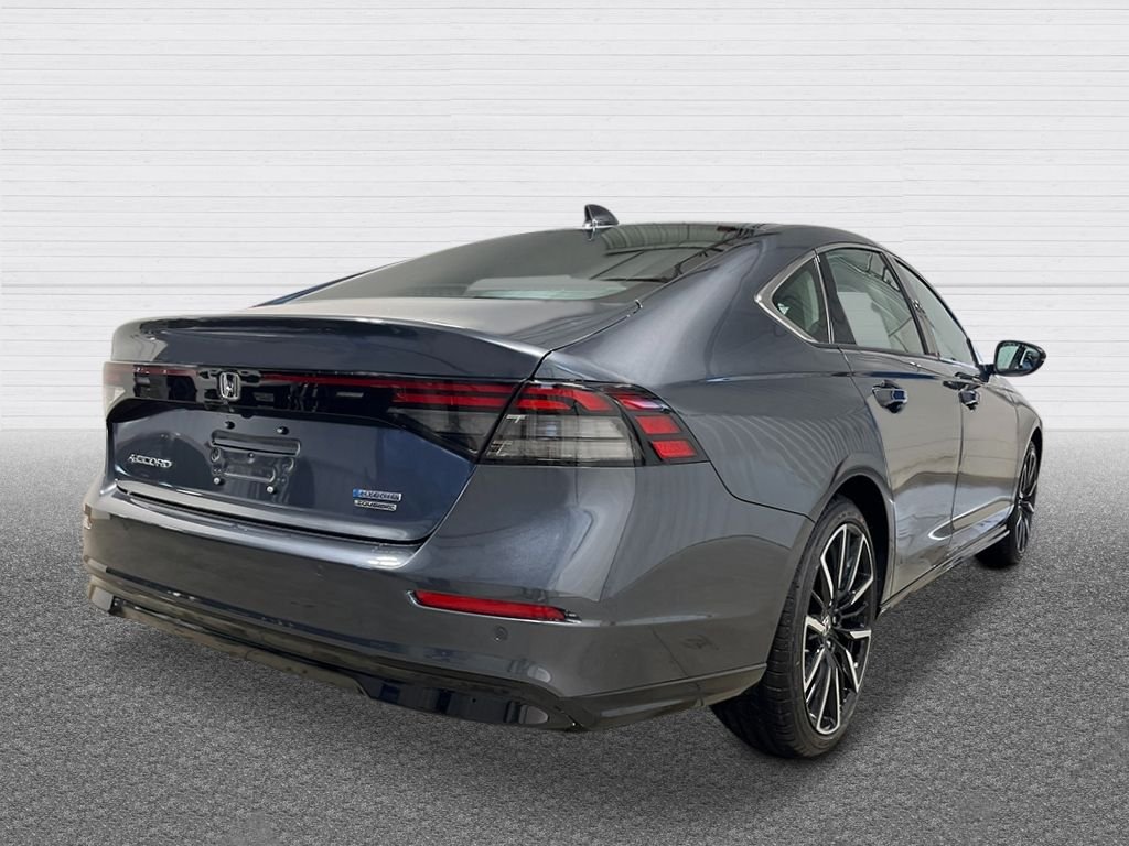New 2026 Meteorite Gray Metallic Honda Touring Hybrid image 5