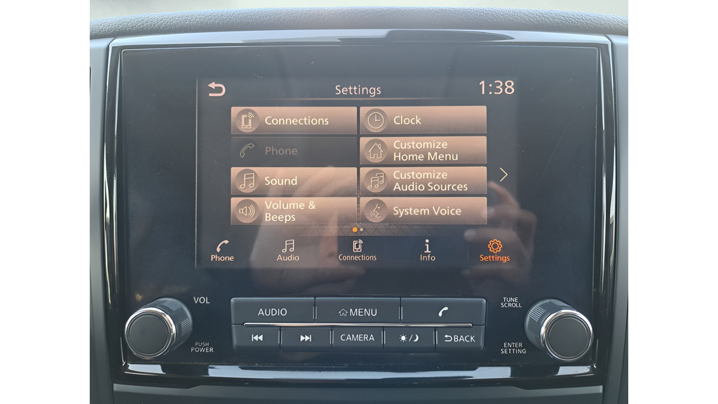 Used 2022 Red Nissan SV image 17
