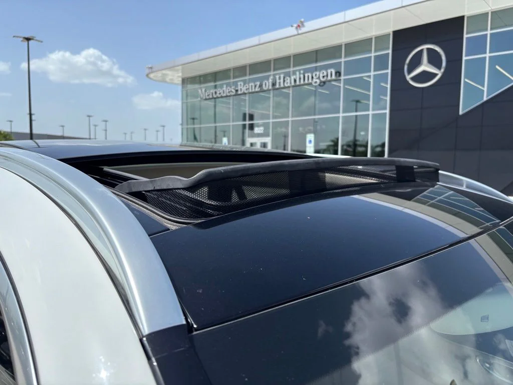 Used 2019 White Mercedes-Benz GLC 300 image 5