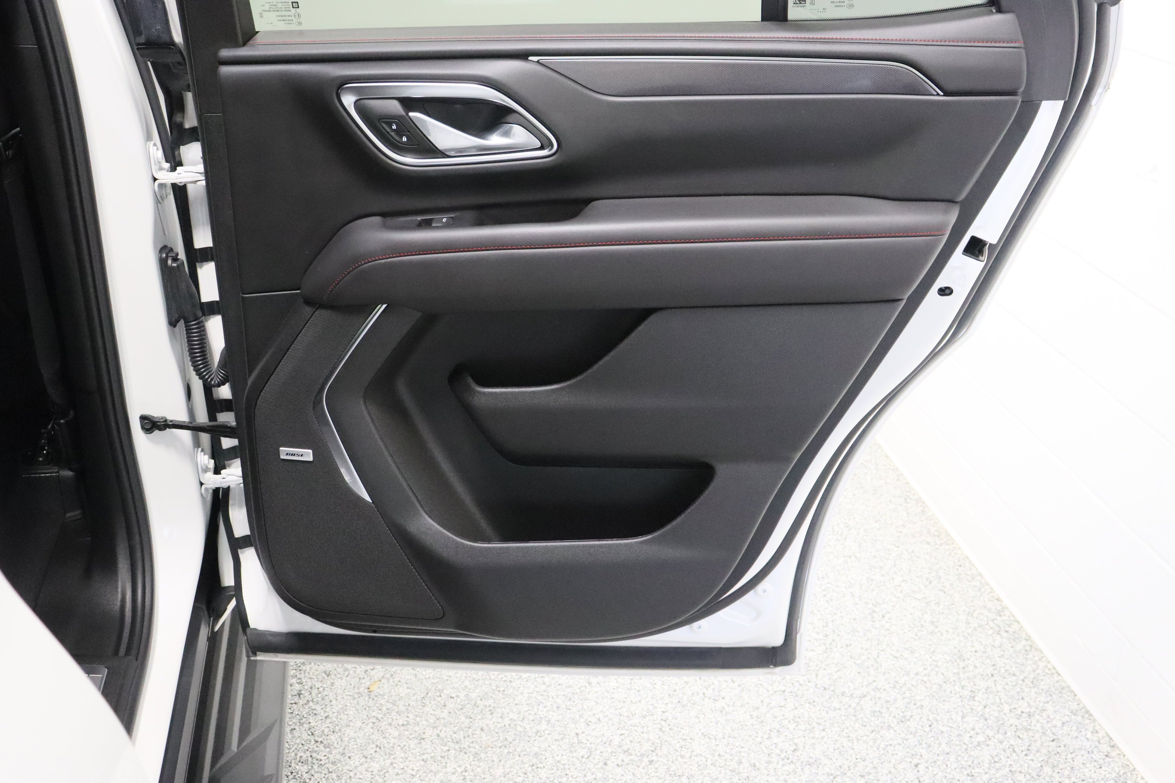 Used 2023 Iridescent Pearl Tricoat Chevrolet RST 5.3L image 36