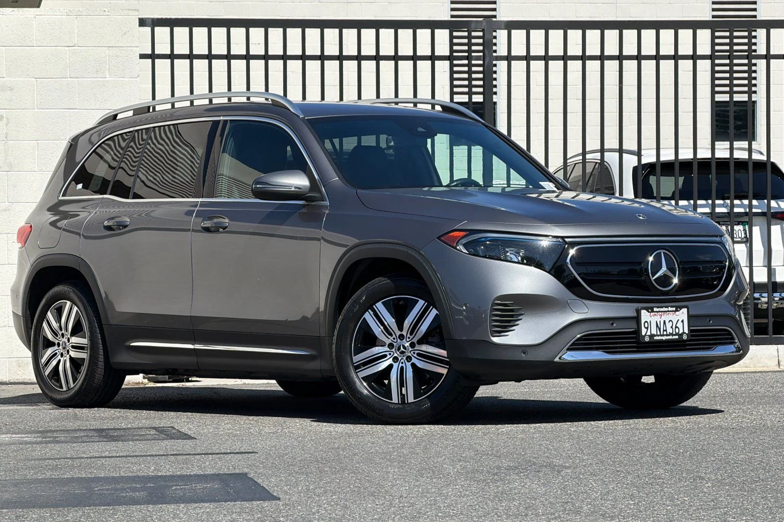 Certified 2023 Mercedes-Benz EQB Base with VIN W1N9M0KB1PN069151 for sale in Signal Hill, CA