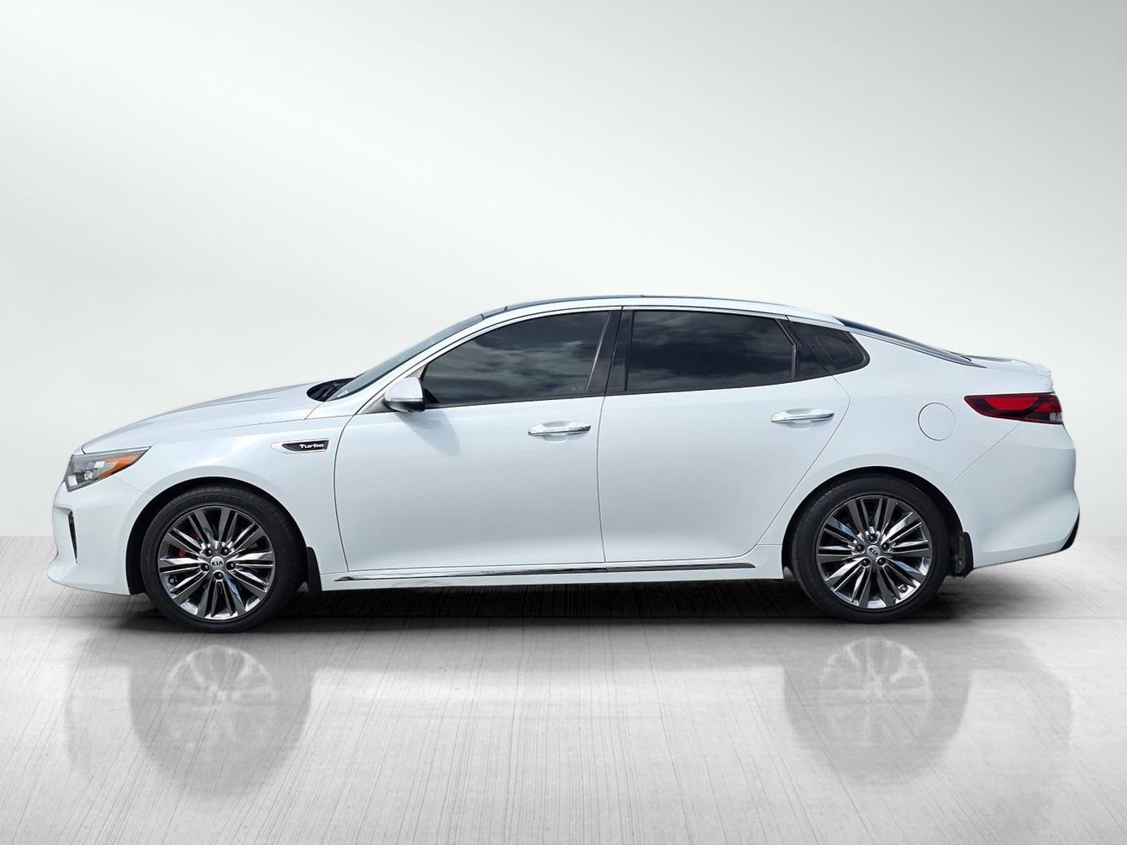 Used 2018 Snow White Pearl Kia SX image 4