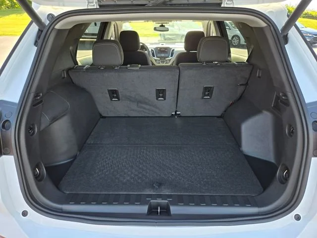 Used 2023 Summit White Chevrolet LT image 17