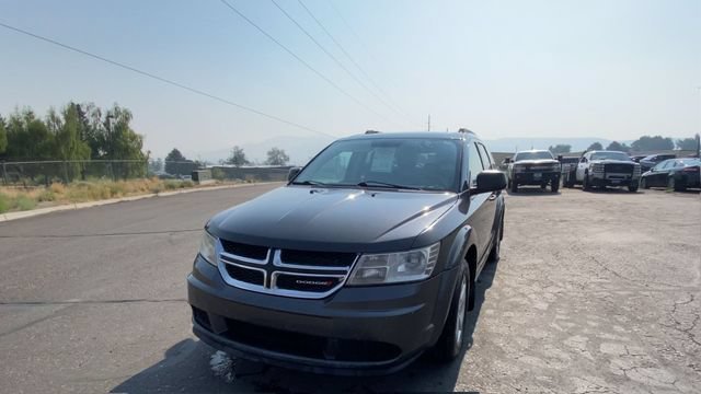 Used 2016 Gray Dodge SE image 3