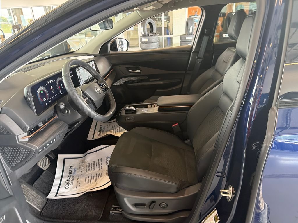 Used 2025 Blue Nissan ENGAGE image 13