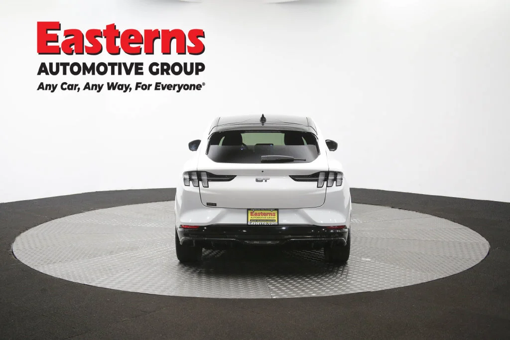 Used 2023 White Ford GT image 38
