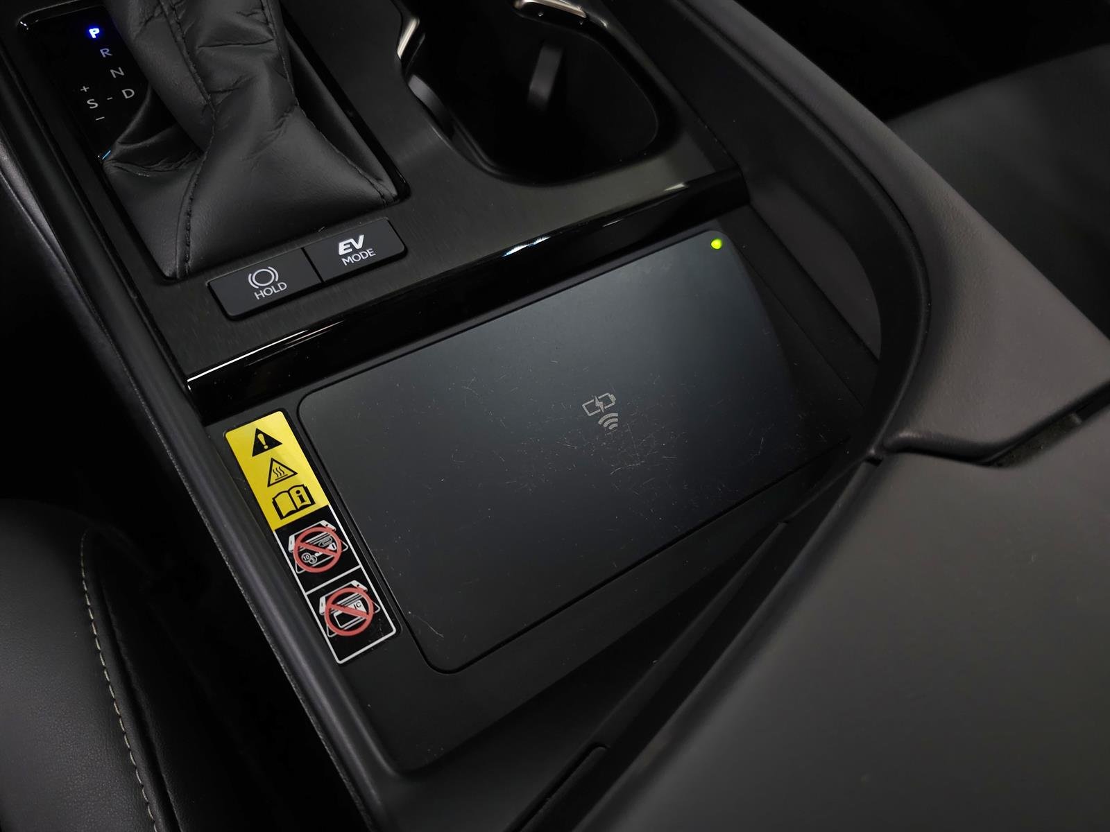 Certified Used 2024 Caviar Lexus PREMIUM image 31