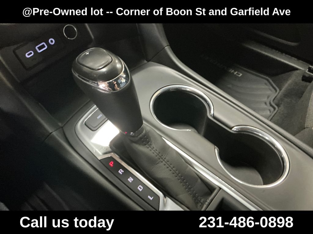 Used 2019 White Chevrolet LT image 25