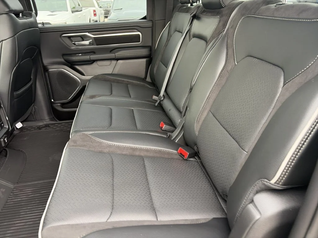New 2026 Granite Crystal Metallic Clear-Coat Exterior Paint RAM Laramie image 26