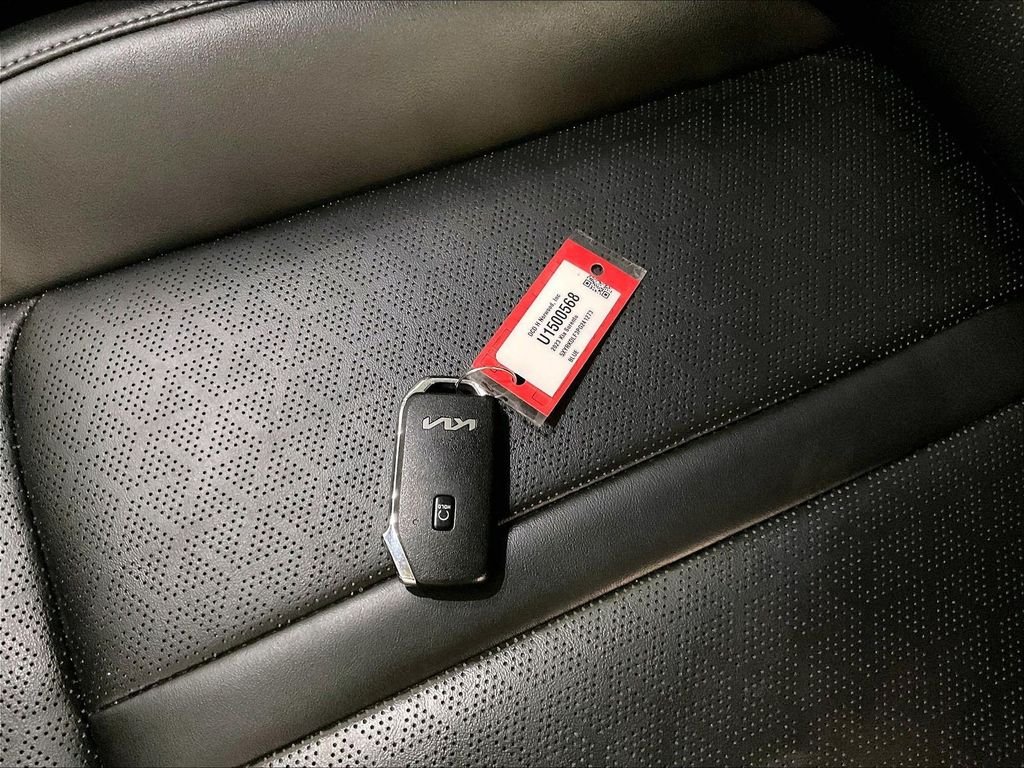 Used 2023 Blue Kia SX image 32