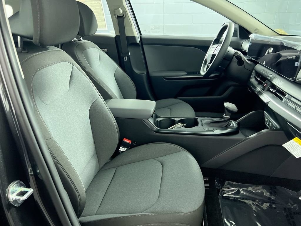 New 2026 Interstellar Gray Kia LXS image 31