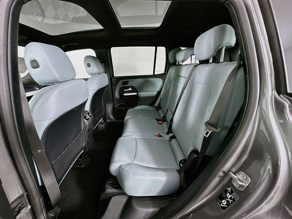Certified Used 2026  Mercedes-Benz GLB 250 image 24