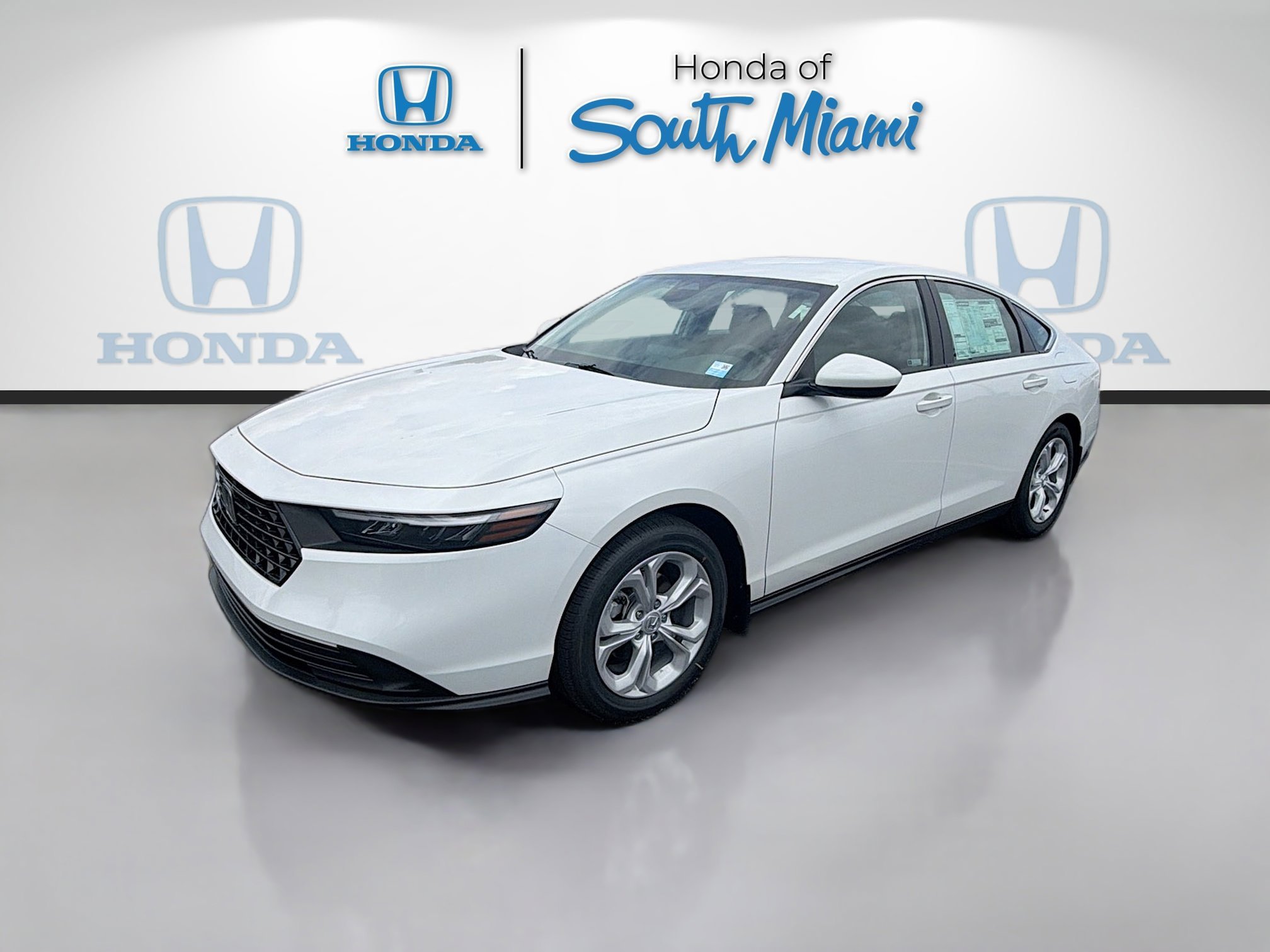 New 2026 Platinum White Pearl Honda LX image 3