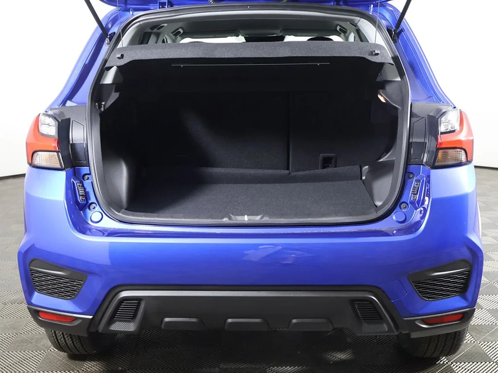 New 2026 Blue Mitsubishi 2.0 ES image 12