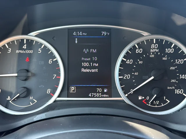Used 2019 Gray Nissan SV image 12