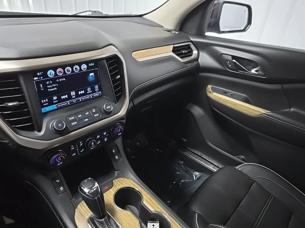 Used 2017 Red GMC Denali image 27