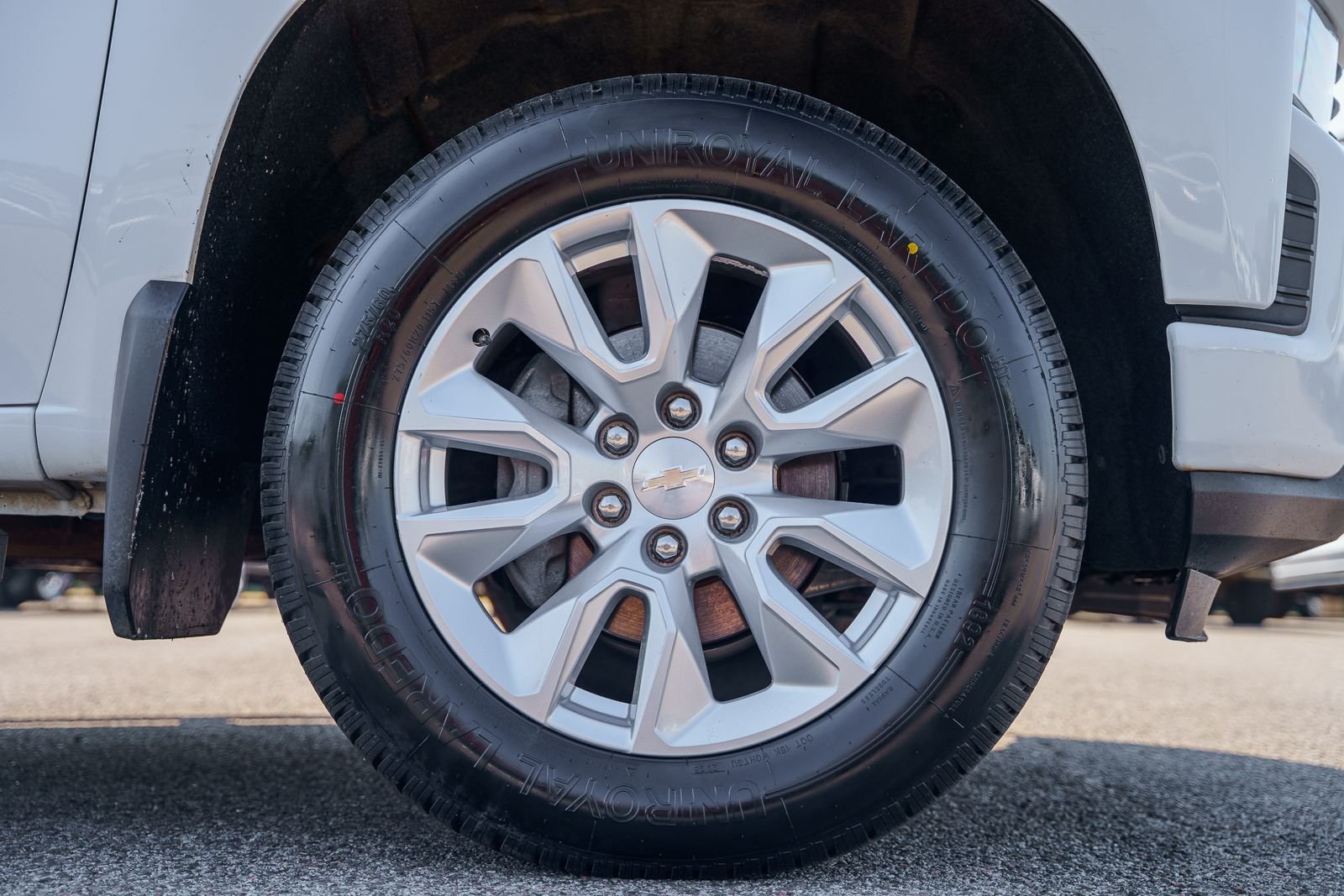 Certified Used 2022  Chevrolet Custom image 9