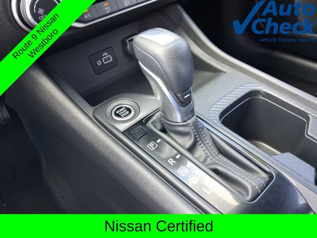 Used 2023 White Nissan S image 16