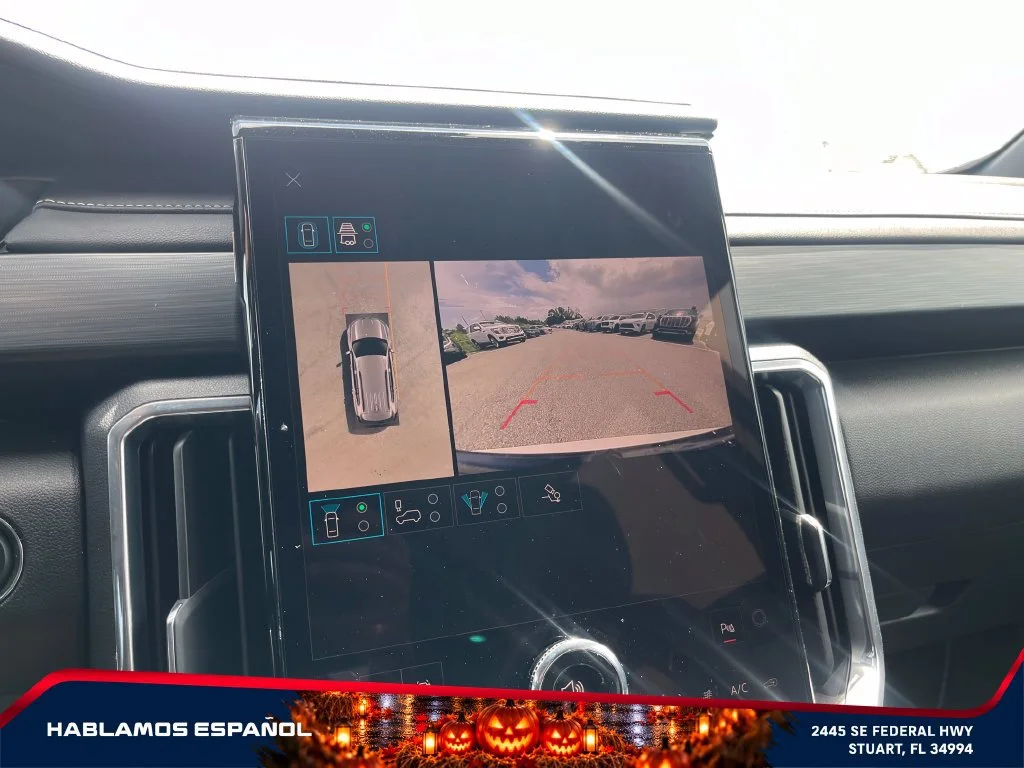New 2026 Summit White GMC Elevation image 33