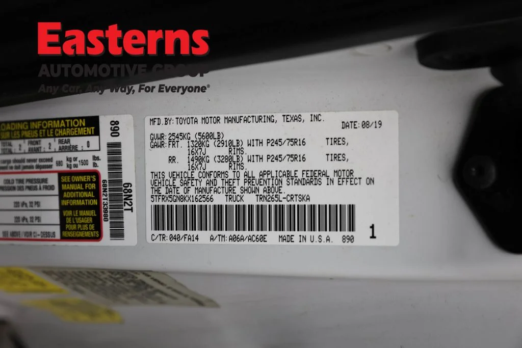 Used 2019 White Toyota SR image 32