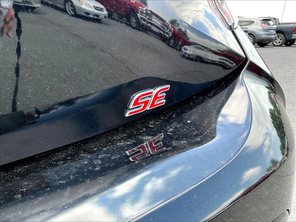 Used 2019 Midnight Black Metallic Toyota SE image 25