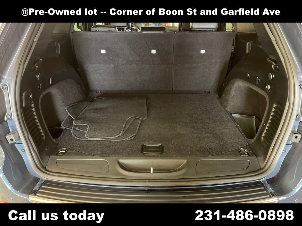 Used 2021 Blue Jeep Limited image 28