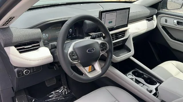 New 2026 Vapor Blue Metallic Ford Active image 35
