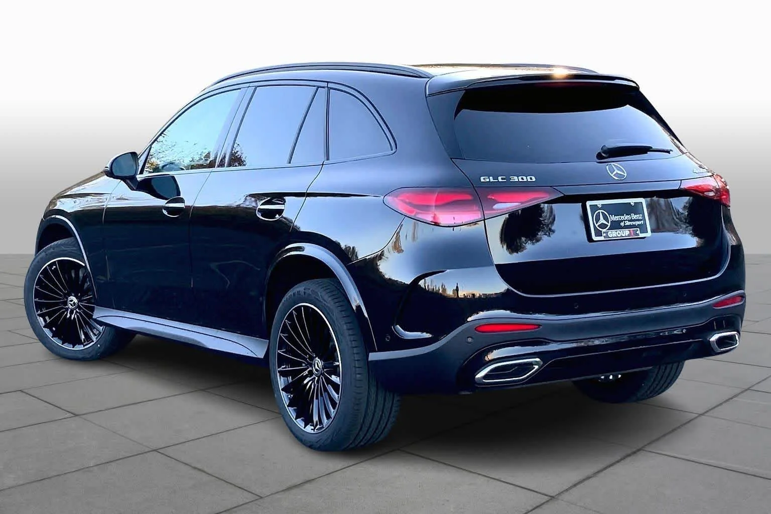 New 2026 Obsidian Black Metallic Mercedes-Benz GLC 300 image 12